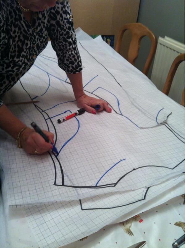 Blue lantern pattern in progress