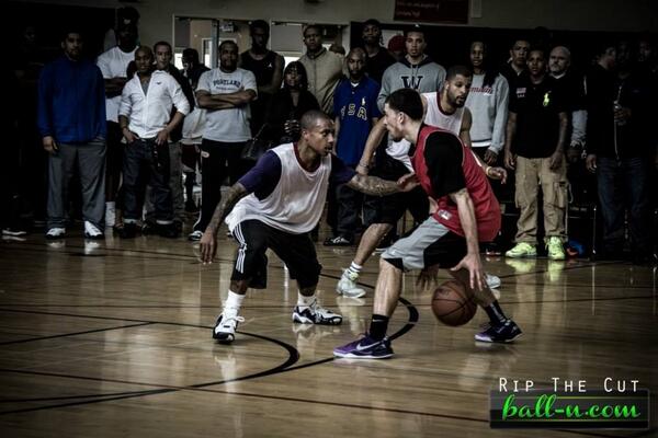 TheNatural_05's tweet photo. Me and my boy @Isaiah_Thomas2 #RipTheCut http://t.co/MIpxcZKeWR