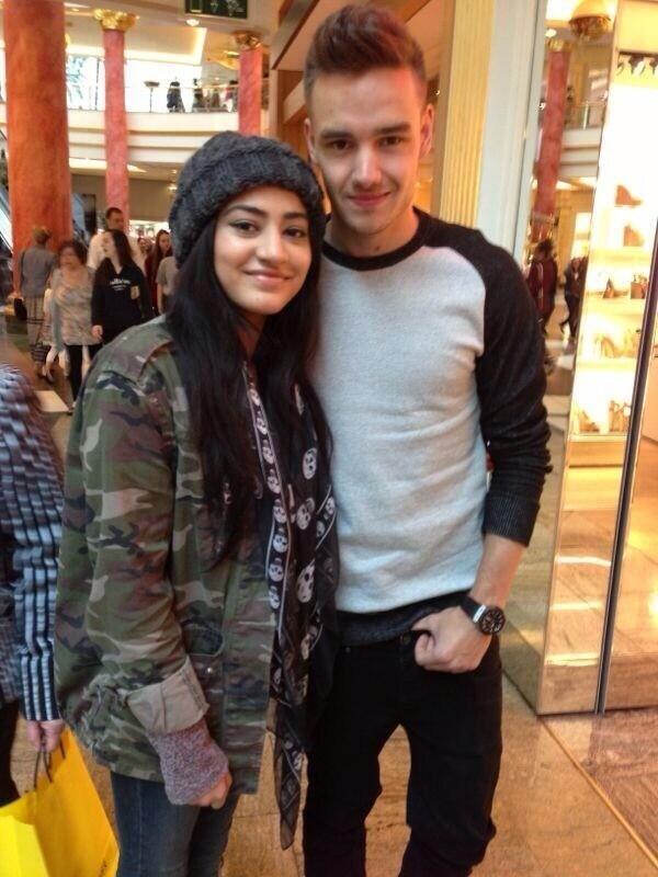 FireliyhtFin's tweet photo. 今日のLiamとファンin Manchester 4 http://t.co/B7rgOrLdUi