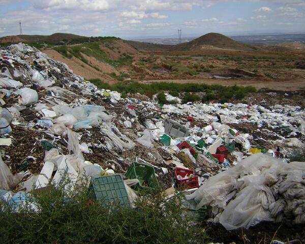 periquitodebayo's tweet photo. Una foto de la parcelita a la que me he trasladado: http://t.co/dojzpprM96