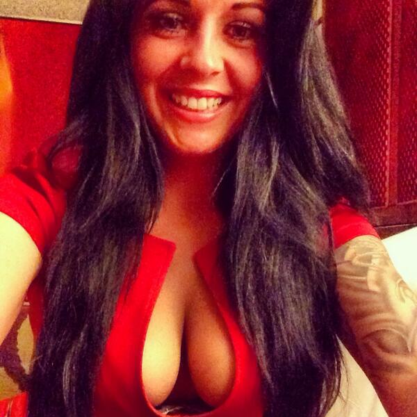 charlottexxw's tweet photo. #vegas #surrender #enchore http://t.co/kLlp1ebhIM