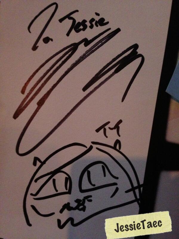 JessieTaec's tweet photo. @taeccool 오빠 내 눈을 이렇게 크게 그려줘서 고마워요!!!!!!! 원래 크지 않아서 고민해는데ㅋㅋㅋㅋㅋㅋㅋㅋㅋ 내일 바로 북경에 돌아가서 너무 아쉽지만 나중에 만나요! ❤ http://t.co/lAP3p1CZeZ
