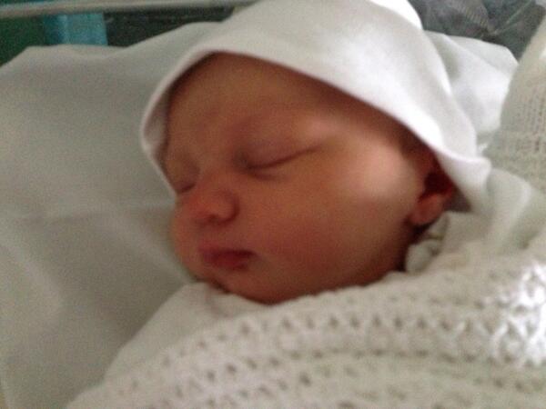 leowhitlock's tweet image. This the life - Olivia Ellen Grace Whitlock celebrates being a day old. Lauren Abbott did a grand job #spellchecked