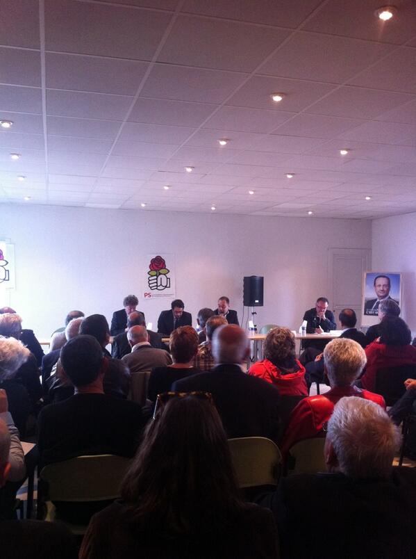 ps_gard's tweet photo. Salle comble pour la rencontre sur la #sécurité avec Damien Alary, @SbastienGros chef cab @manuelvalls #PS #Gard http://t.co/KjJomf3KLM