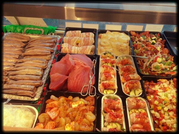 Vandaag veel lekkers achtergelaten in Ouderkerk a/d Amstel! Eet smakelijk iedereen! Morgen staan wij in Leimuiden!