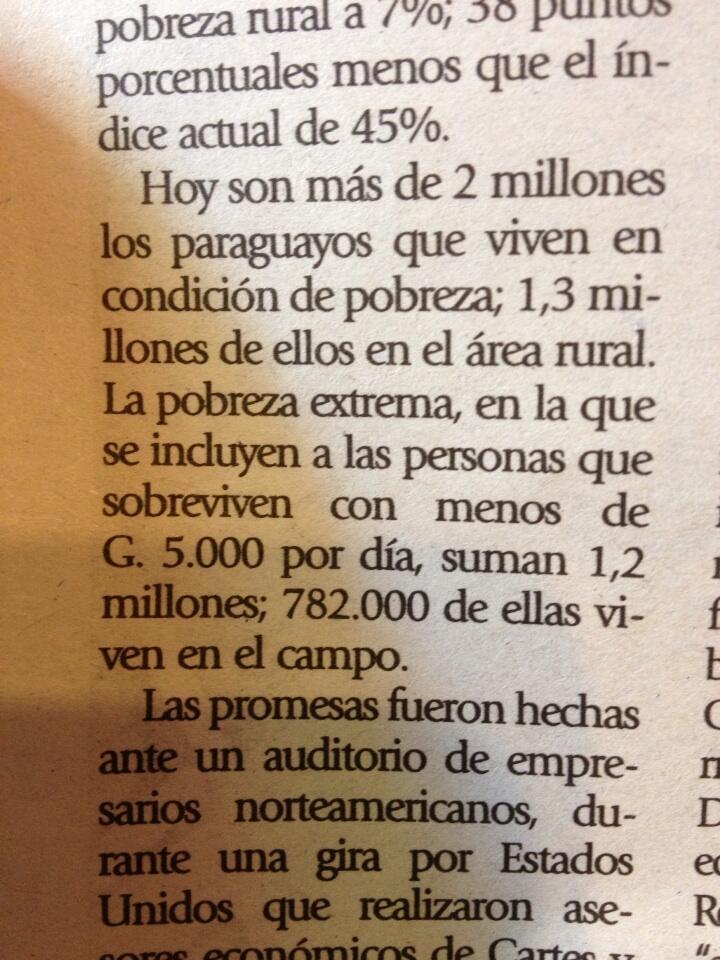 FedeFilartiga Fil d’Artiga 5.000 Gs sale un alfajor. Con ese importe viven 1,2 millones de paraguayos.