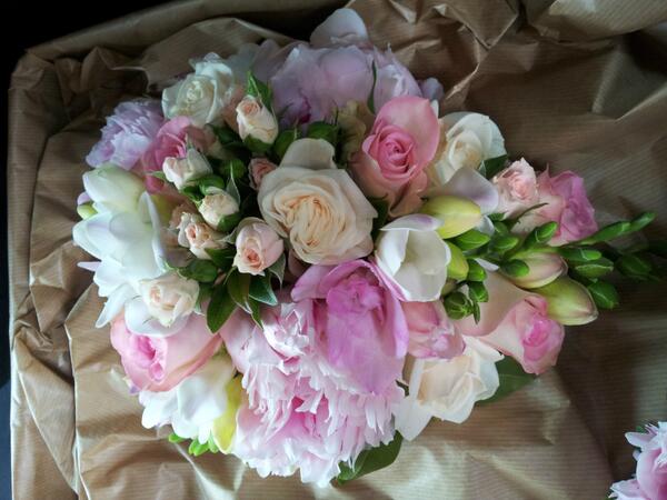 Tear drop posy May 2013