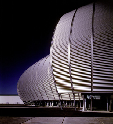 Read the article about our architect of the week: Bernard Tschumi bit.ly/18yszdC #architectureblog #architect