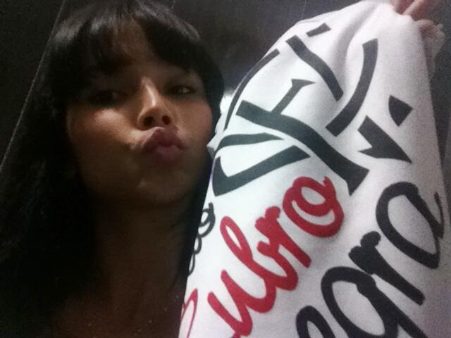 Agrade&ccedil;o a todos que votaram e fizeram de mim a escolhida do Vit&oacute;ria da Bahia pelo UOL Esporte @BelasdaTorcida<a href="/tag/belemdopara"class="tags"><span>#belemdopara</span></a>