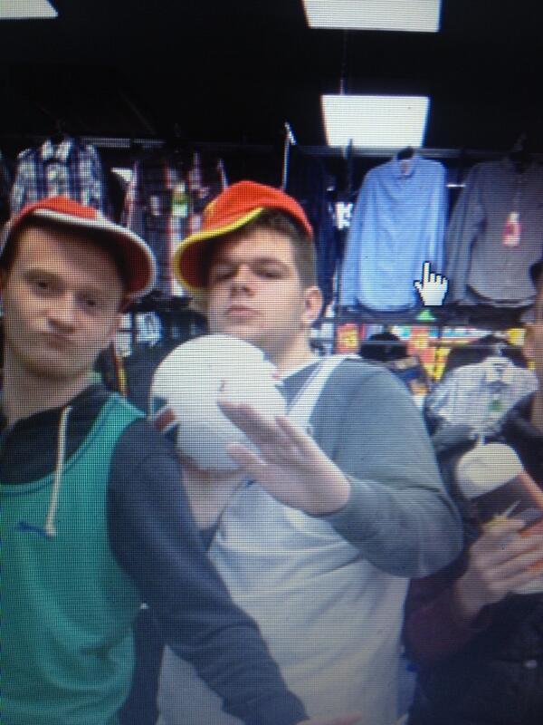 JordJC's tweet photo. this guys a baller http://t.co/JRSojK8Cqv