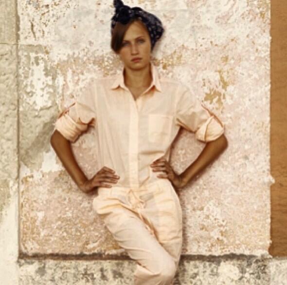 ConfCrosby's tweet photo. Ultralight coveralls for the NYC heat! Available at @gargylenyc! http://t.co/EZWOFCbRzM