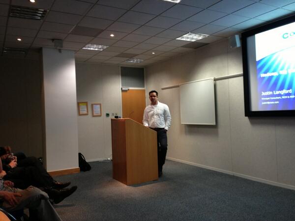 MarkPM_MSFT's tweet image. @justinlangford presenting #sqlfaq #sqlbits