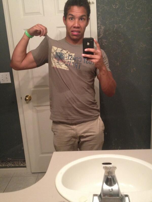 Chinster_R2's tweet photo. Perfuse sweating http://t.co/KDITdN9z6E