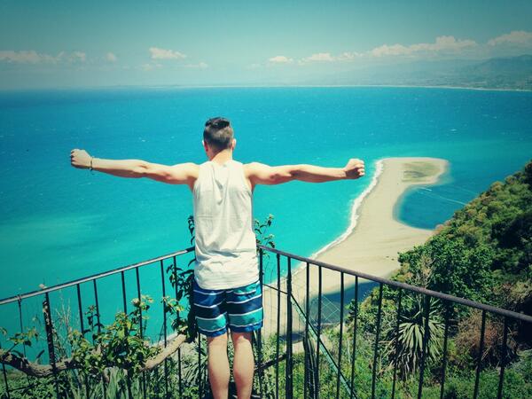 ivandb92's tweet photo. mañana vuelta a burgos adios italiaaaa http://t.co/5lROAGRRsX