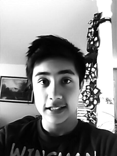 Ashlyluvv's tweet photo. Oh hey Der sexy :3 http://t.co/gvsKsIJWJk