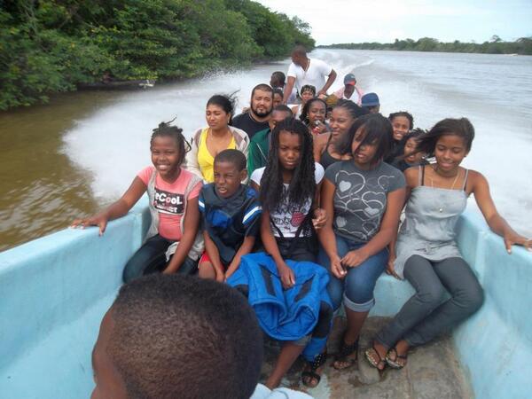 JAZD6988's tweet photo. FUN FAMILY TIME http://t.co/t5Lfm0fkYb
