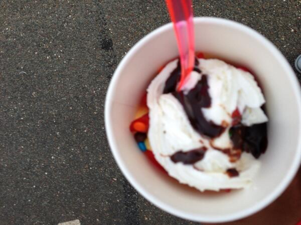 Celtic_Pride18's tweet image. Froyo before the Pacers game #LetsGoIndy #FuckTheHeat 🏀