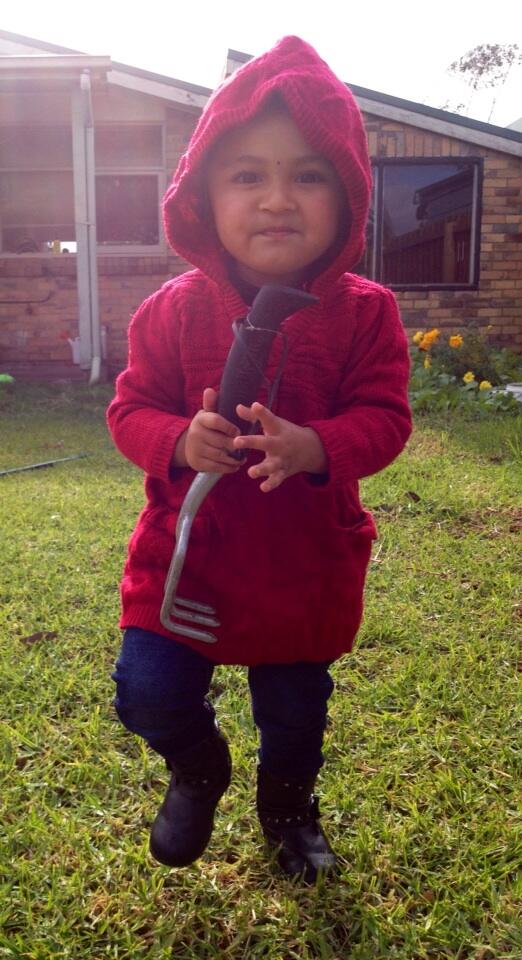 umossharma's tweet photo. My niece lol http://t.co/6xKcss36Dx