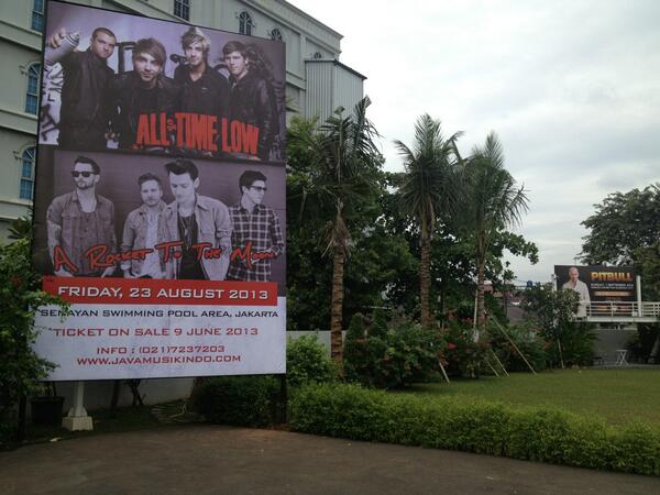 baliho nya ATL / ARTTM di kantor JAVA gede bangetttt....