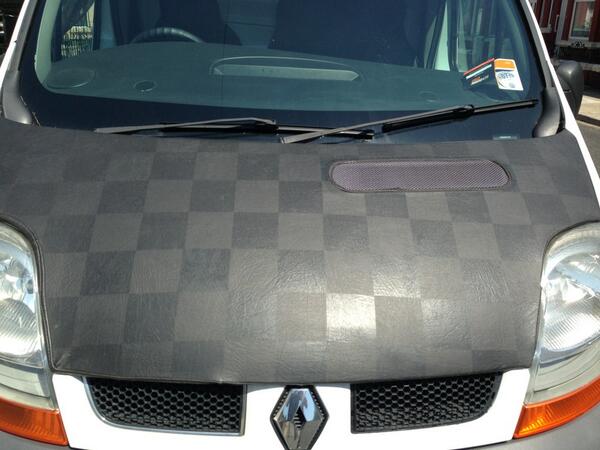 Night13K's tweet photo. Leather Louie Bonnet's
#Ha on A Van .. http://t.co/C0YQGdObKQ