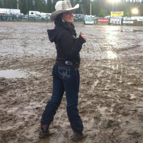 PaulPluggedIn's tweet image. #gpab #countyofgp Wouldn't be #Stompede if there wasn't MUD