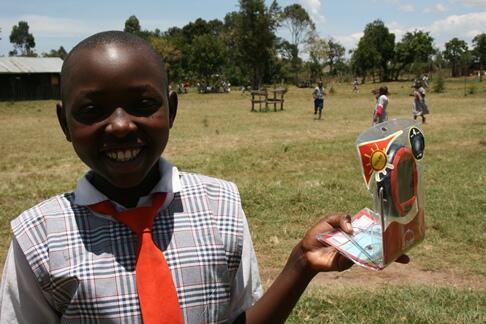 SunnySchools's tweet photo. .@tesScience Help get study lights to schools in Tanzania. #VoteforSolarAid in the Google #globalimpactchallenge http://t.co/9llVsSjTaC