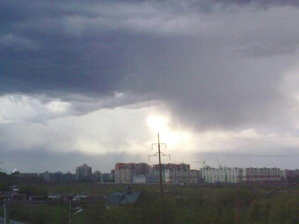 AxapleStudio's tweet image. О нет! К нам большие дома все ближе и ближе