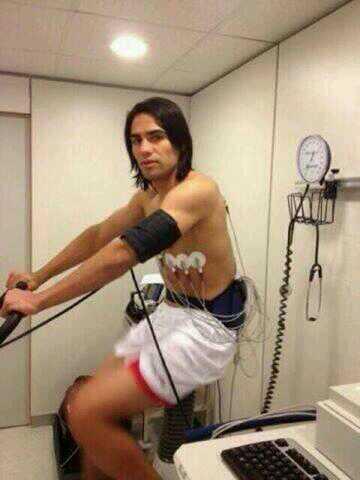 YogaRahmadhani's tweet photo. pemain matre--> RT @TruebluesIndo: falcao lagi tes medis untuk monaco. dadaaaaaah! http://t.co/mxkrJpCAM0