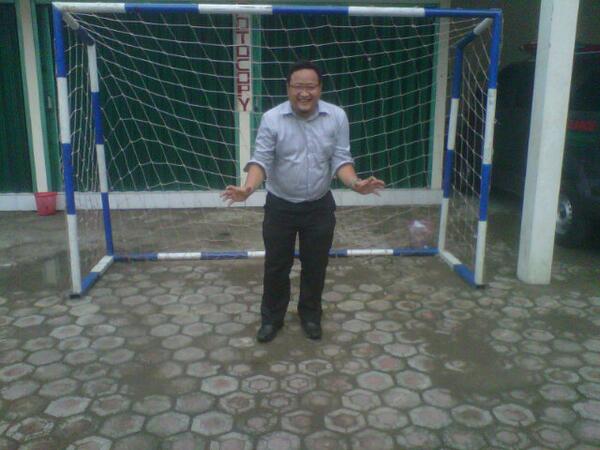 rosihan's tweet photo. Future time http://t.co/1di6OsV3mQ