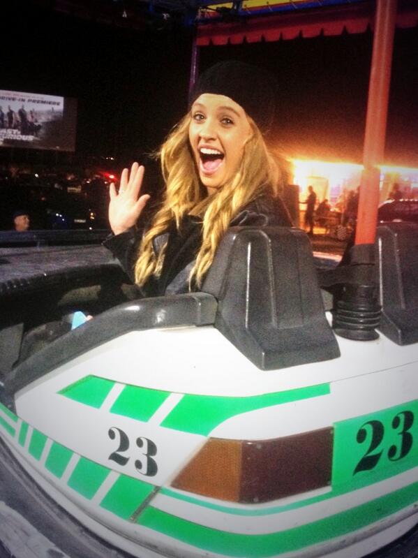 NaughtyJordie's tweet photo. Will always be a kid at heart... 💚 #dodgemcars #fastnfurious6 #premiere #drivein #funnight xx http://t.co/cznEyrriqF