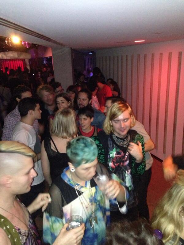 gerlzilla tweet media