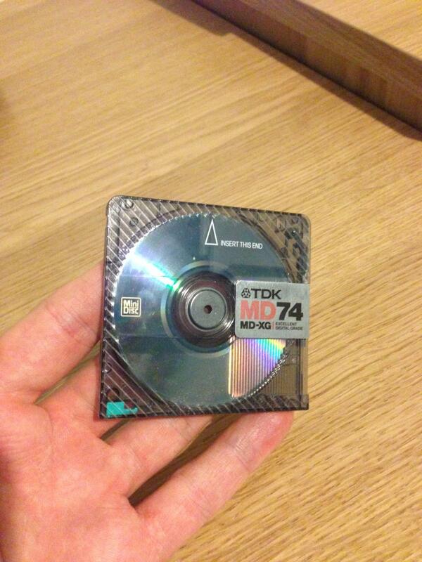 colinm86's tweet photo. Found this gem in my stereo after about 10 years! #thefuture #minidisc #mixtape http://t.co/ho64BvgH1K