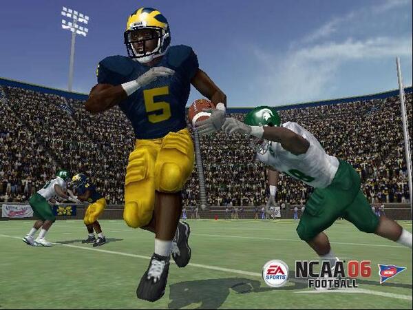 EASPORTSIGNITE's tweet photo. RETWEET if you remember playing old school @EANCAAFootball! #TBT #ThrowbackThursday http://t.co/semoQs5KT6 http://t.co/DgFiIzqovk