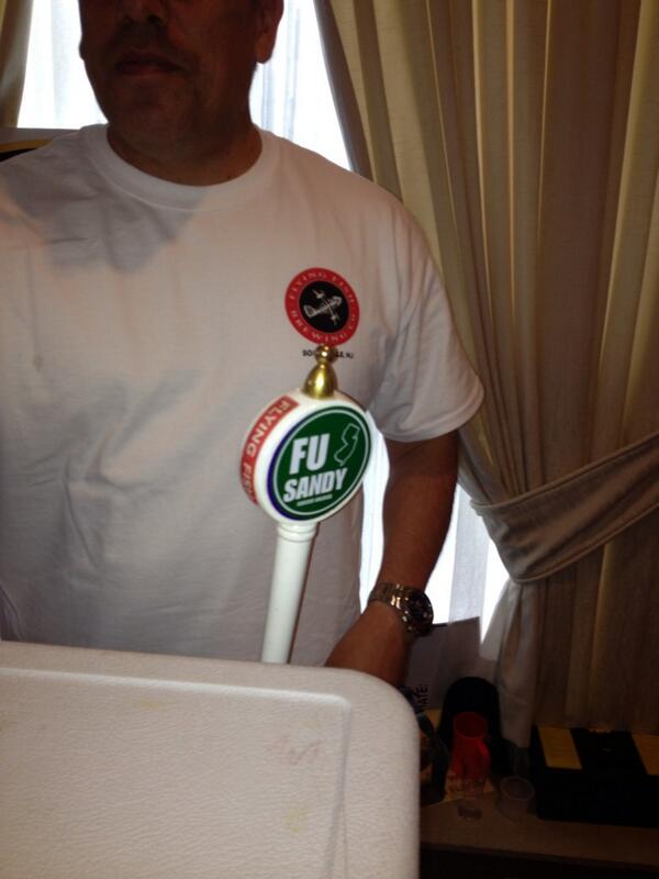 Beerstaindlettr's tweet image. #FUSandy it pours again