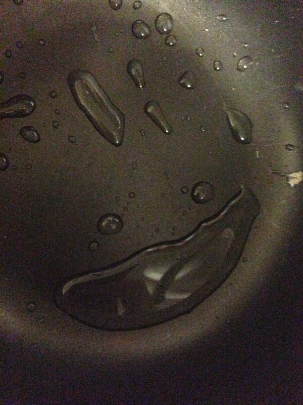 funkytitz's tweet photo. Soooo happy to rinse that pan. http://t.co/DpkkcC3iQb