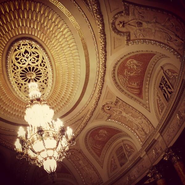 decorgasm's tweet photo. magical. so cool that my niece, my daughter, &amp; I have all danced here. #RialtoSquare #Love http://t.co/pLCfIyz3j5