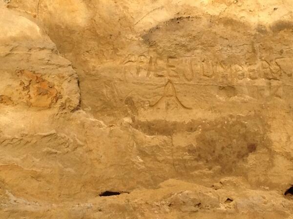 PileJumpers's tweet image. Carved in the wall at tillicum beach campground in oregon. #hummbabe