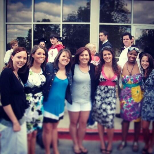 AndreaMarie1231's tweet image. Miss my pledge sisters... :( #Spring08 @livy4man @that_bean12 @BrittStegeman