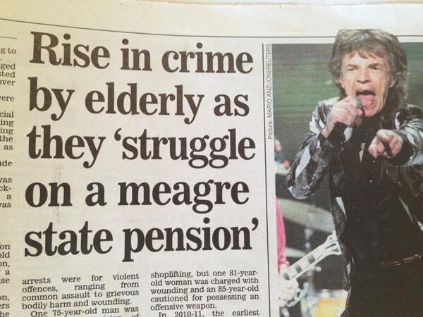 hansei_peter's tweet photo. Eerm interesting news design...dont ask why I'm reading the express @PrivateEyeNews http://t.co/kbb4utARs2