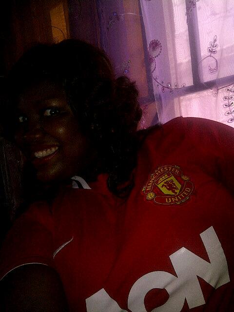 Debglan's tweet photo. Red http://t.co/viBHLyXaD5