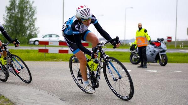 Omloopdelta's tweet photo. En bijgaande foto: Anna van der Breggen http://t.co/qasMxfwcej