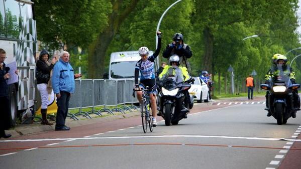 Omloopdelta's tweet photo. Anna van der Breggen wint de omloop van de IJsseldelta! Zie foto! http://t.co/ea4Wt9spki