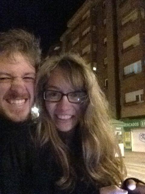 artsmate's tweet photo. @isapvz hoy se lia. Con éste @JaVi_talK http://t.co/oxIycJ4XSI