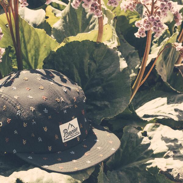 previewclothing's tweet photo. Preview Arrows Camp cap. Available at our online store: http://t.co/3bEPTb4ViS. Get one before they are all gone. http://t.co/kZs7GuOhby