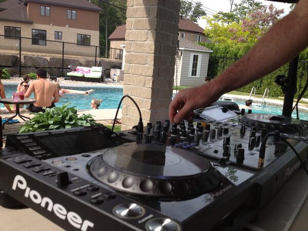 PerryYoungThing's tweet photo. must b #summer @PioneerDJCanada http://t.co/BOnmEDJoQJ