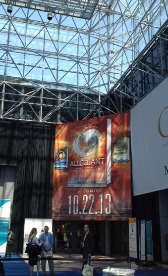 molly_oneill's tweet image. File under: cool #BEA13 moments: the massive Divergent Series banner!