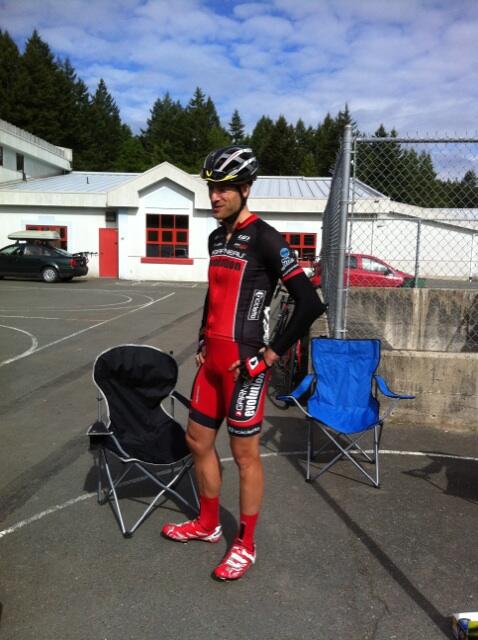 LGEvolution's tweet image. T Abercrombie before the start of the BC Provincial RR Champs. Nice kit!