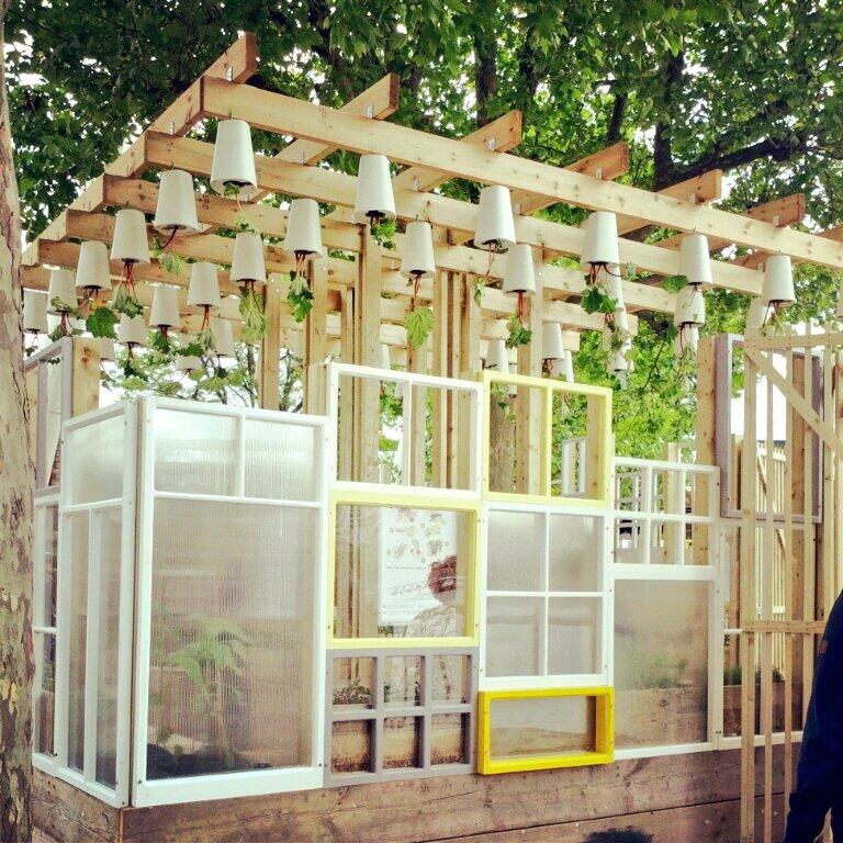 Embedded image permalink