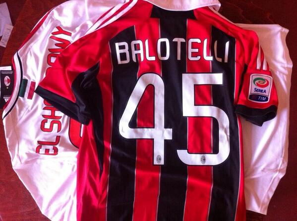 FCVideoNED's tweet photo. Komende week kans maken op dit shirt van Mario Balotelli? RT en volg @Voetbalpings en @ACMilanHolland! http://t.co/PJ6as0teyV