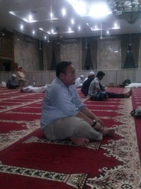 rosihan's tweet photo. Items disowned kelapa, amin mudah2 mendapat hidayahNya amin http://t.co/IMaZ0BisNp